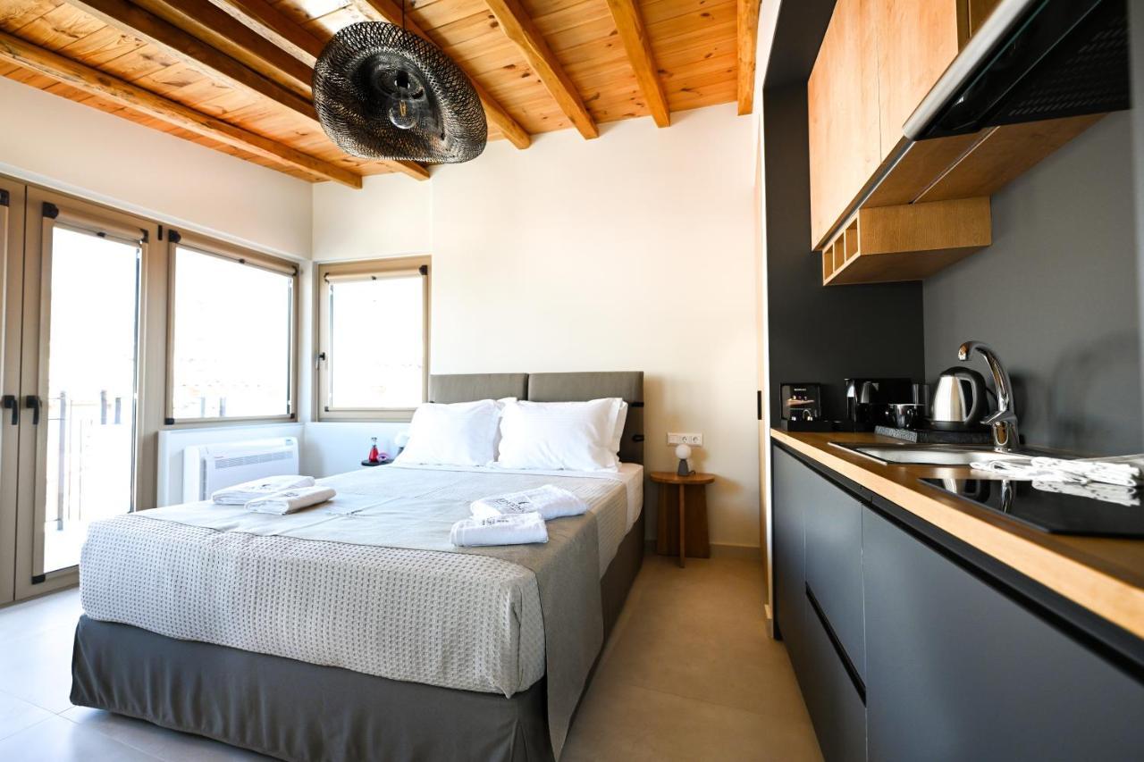 Eumorphia Studios & Apartments Skiathos Town Exterior photo