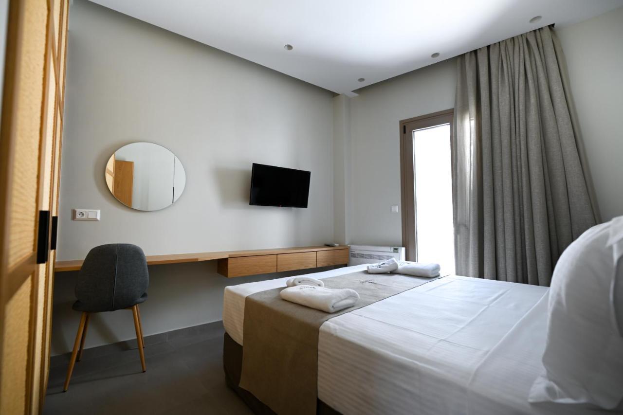 Eumorphia Studios & Apartments Skiathos Town Exterior photo